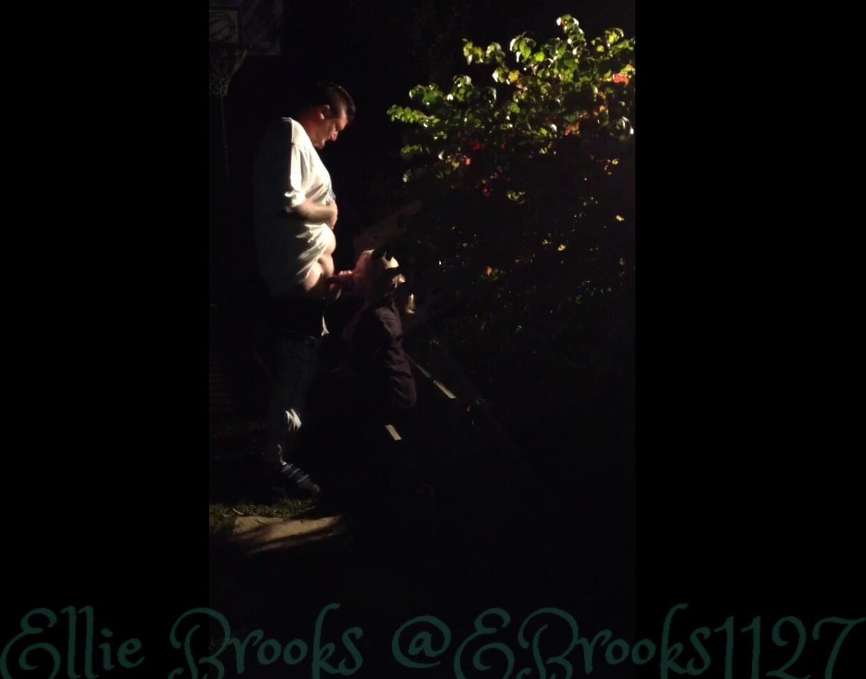 Mrselliebrooks Sucking Off One Of Hubby S Friends This Was Really Early On In Our Marriage Totally Un