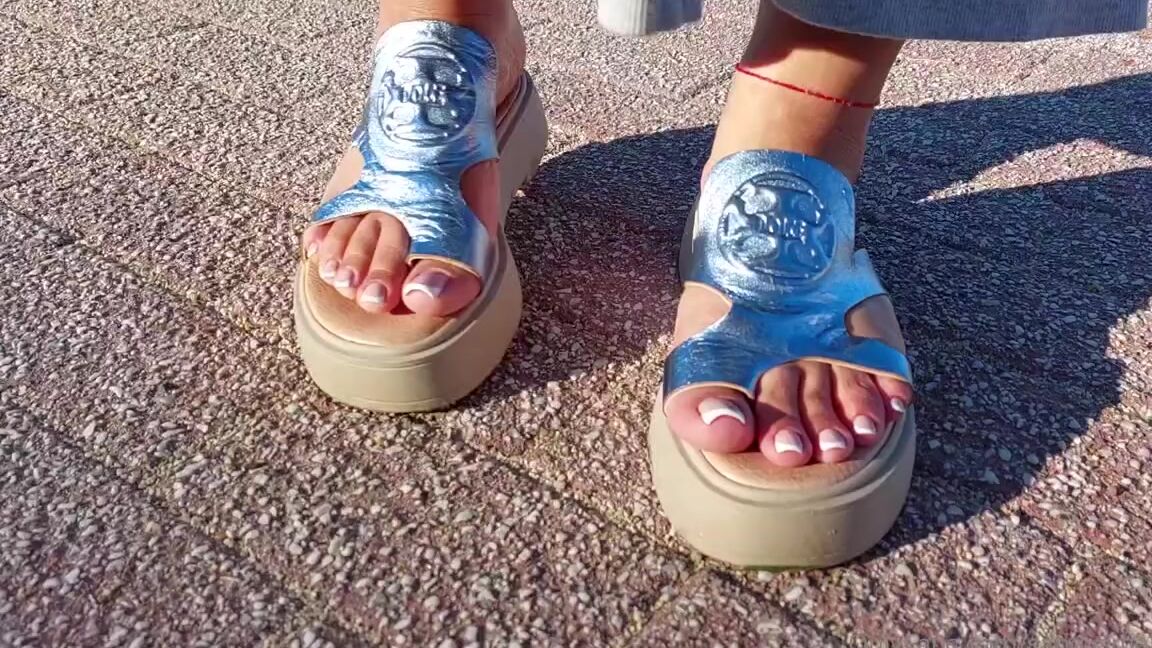 Mica Sandy Nicknamed Sandysmallfeet Onlyfans He Knows How To Spoil Me With New Sandals