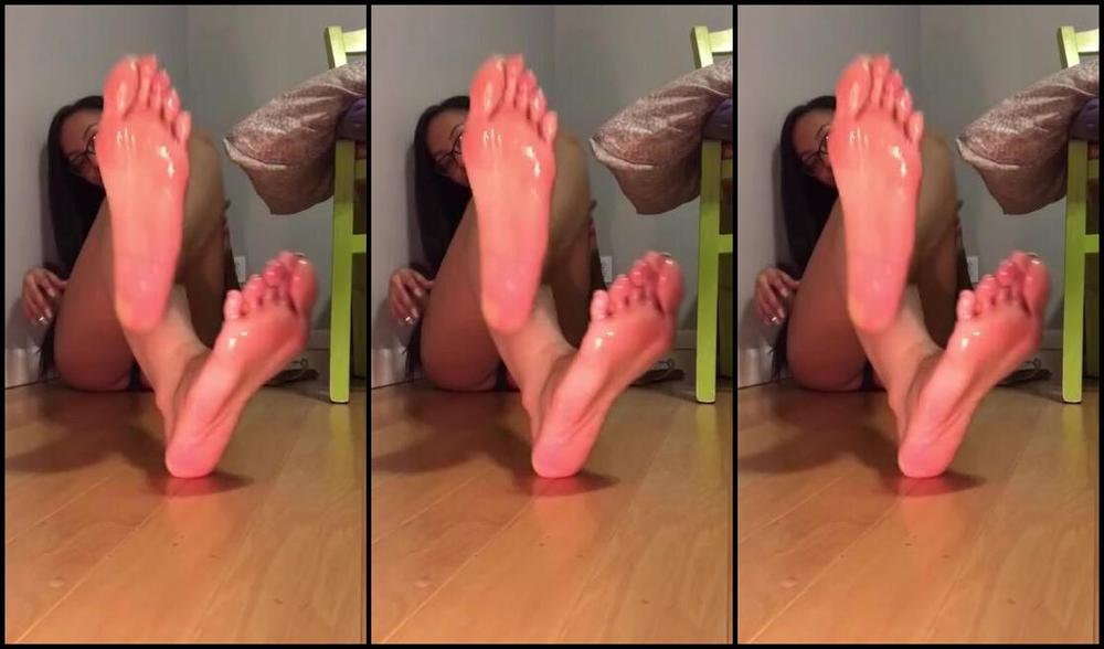 Islandbadgyaal Onlyfans Oily Soles Clip Yum