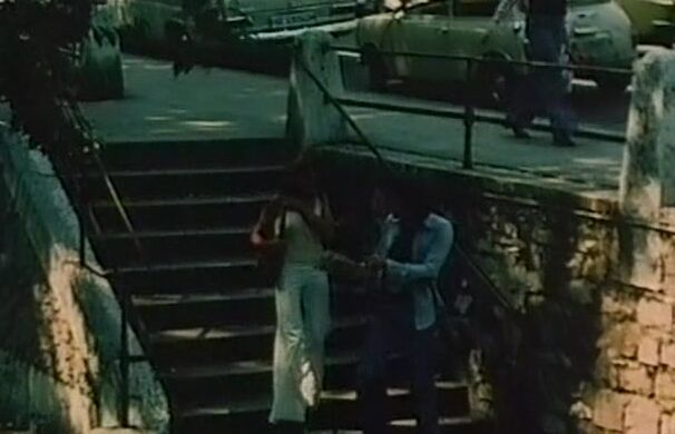 "Mix" Classic, Feature Im Namen der Hose Eine nach der Anderen Monarex, Hadra