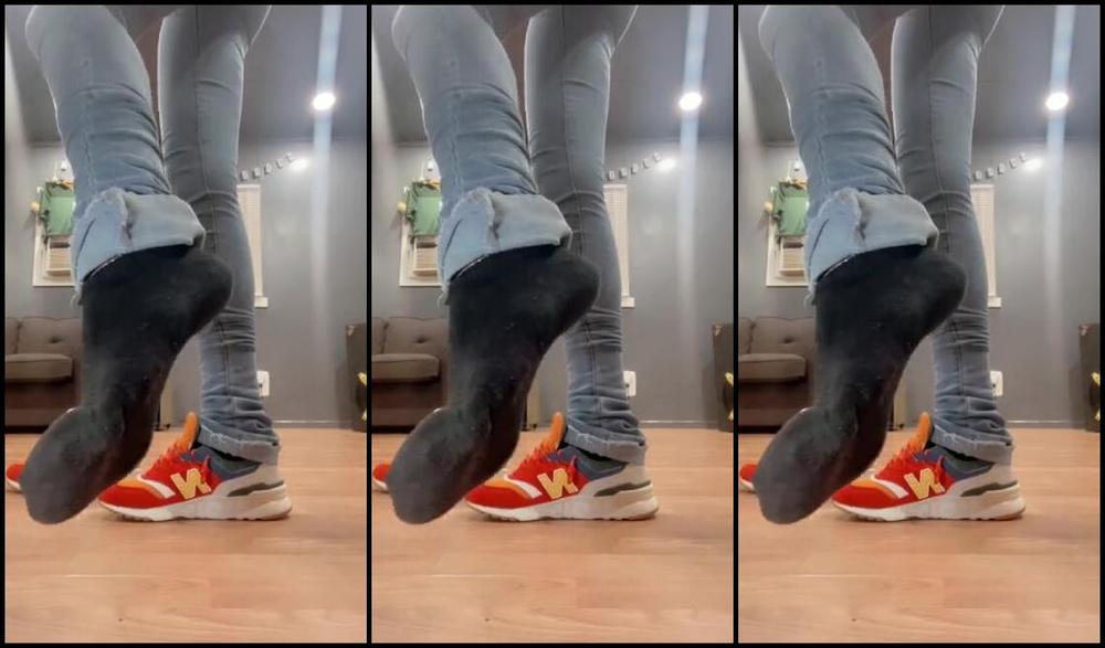 Sunnkissedxo Onlyfans You All Already Know I Love A Good Tease I M Heading Out To Get Drinks With Some Of My Girlfriend