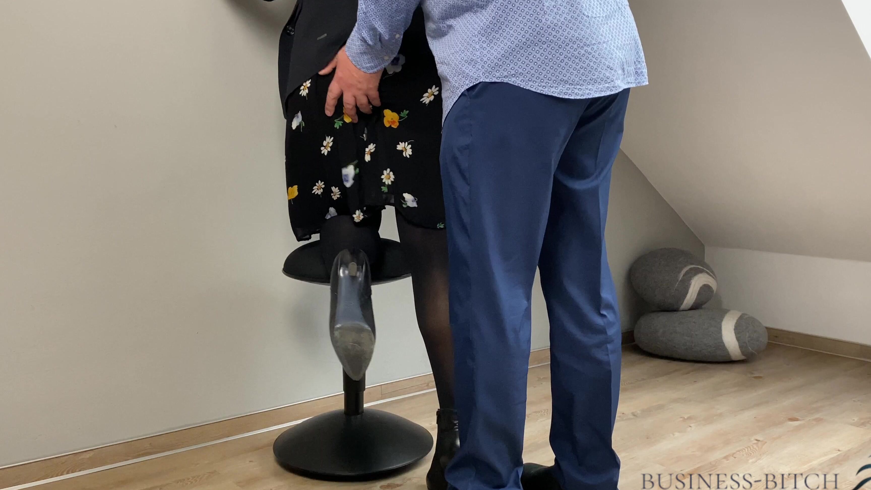 Secretary,Pantyhose,High Heels,Boss/Employee,Business business bitch business meeting ends with cum pantyhose ManyVids