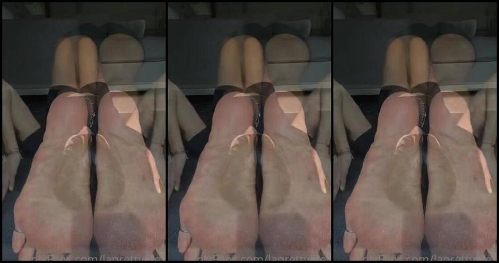 Laprettyfeet4 Nicknamed Laprettyfeet4 Onlyfans I M Just Here Failing At Doing Some Yoga Pose While I Show My Solesthe Last Intent