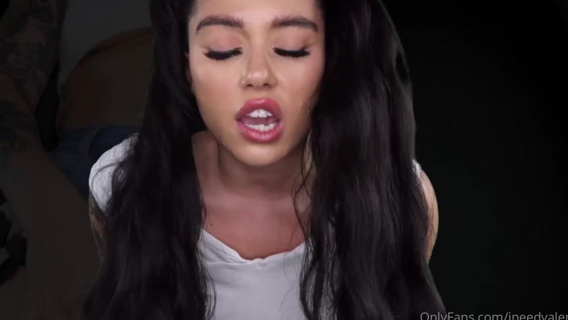 Valentina Fox Nicknamed Ineedvalentina Onlyfans Its Time For You To Learn How To Suck Daddys Dick