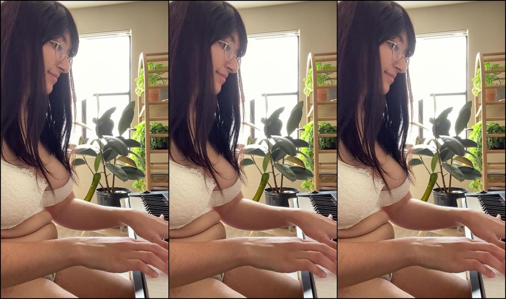 Zarasutra 2378671715 03 01 2022 Mini Vlog I Really Need To Catch Up On My Piano Practice