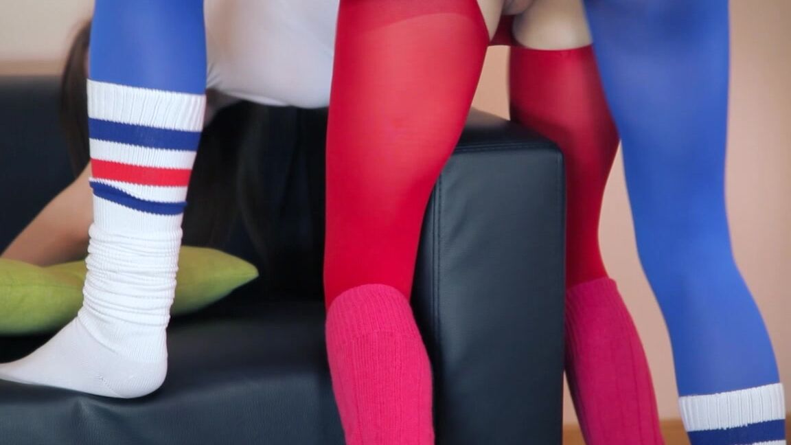 Straplessdildo 12 01 10 Beata And Jane Pantyhose Workout And Feeldoe Fucking