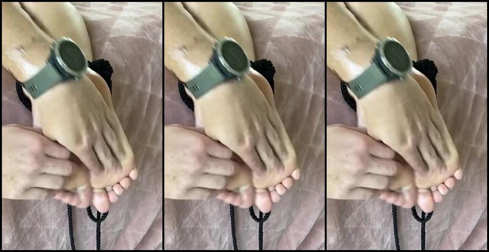 Brooke Jones Nicknamed Myposedtoesvip Onlyfans 10 Minutes Of Bound Tickle Time Would You Want To Tickle Or Fuck My Feet