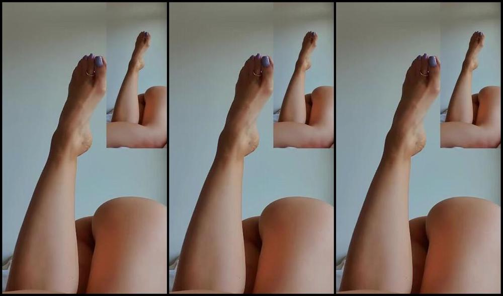 Sofiastoe Aka Sofiastoes Onlyfans Time For You To Stroke For My Soles And Toes Happy Weekend My Lovelies