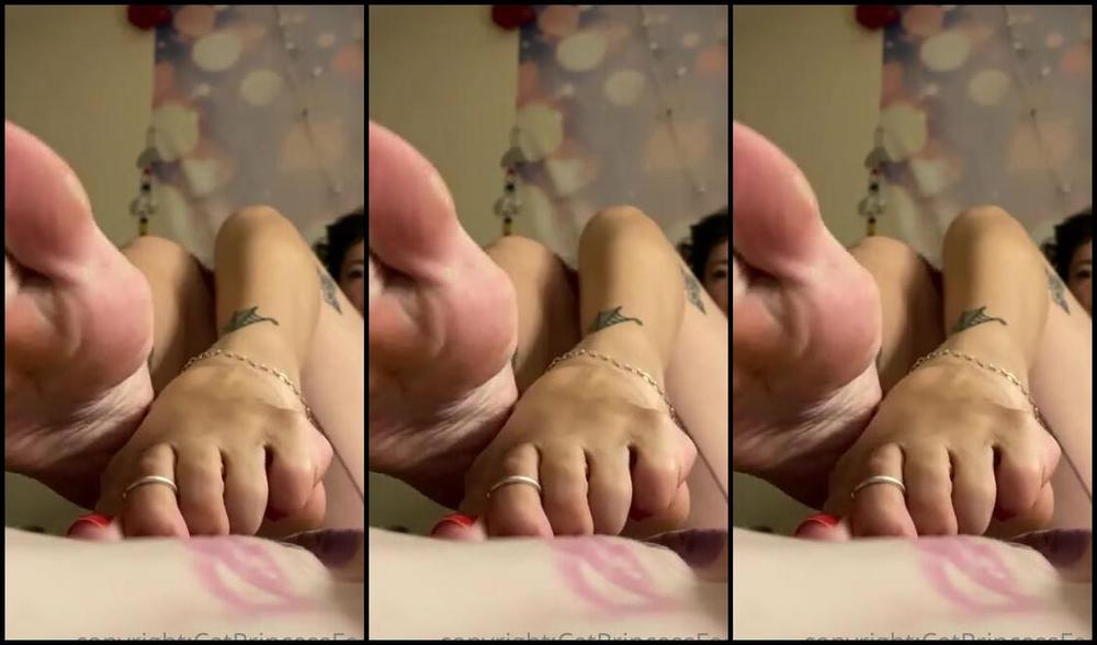 Catprincessfeet Onlyfans Crossed Or Uncrossed 22