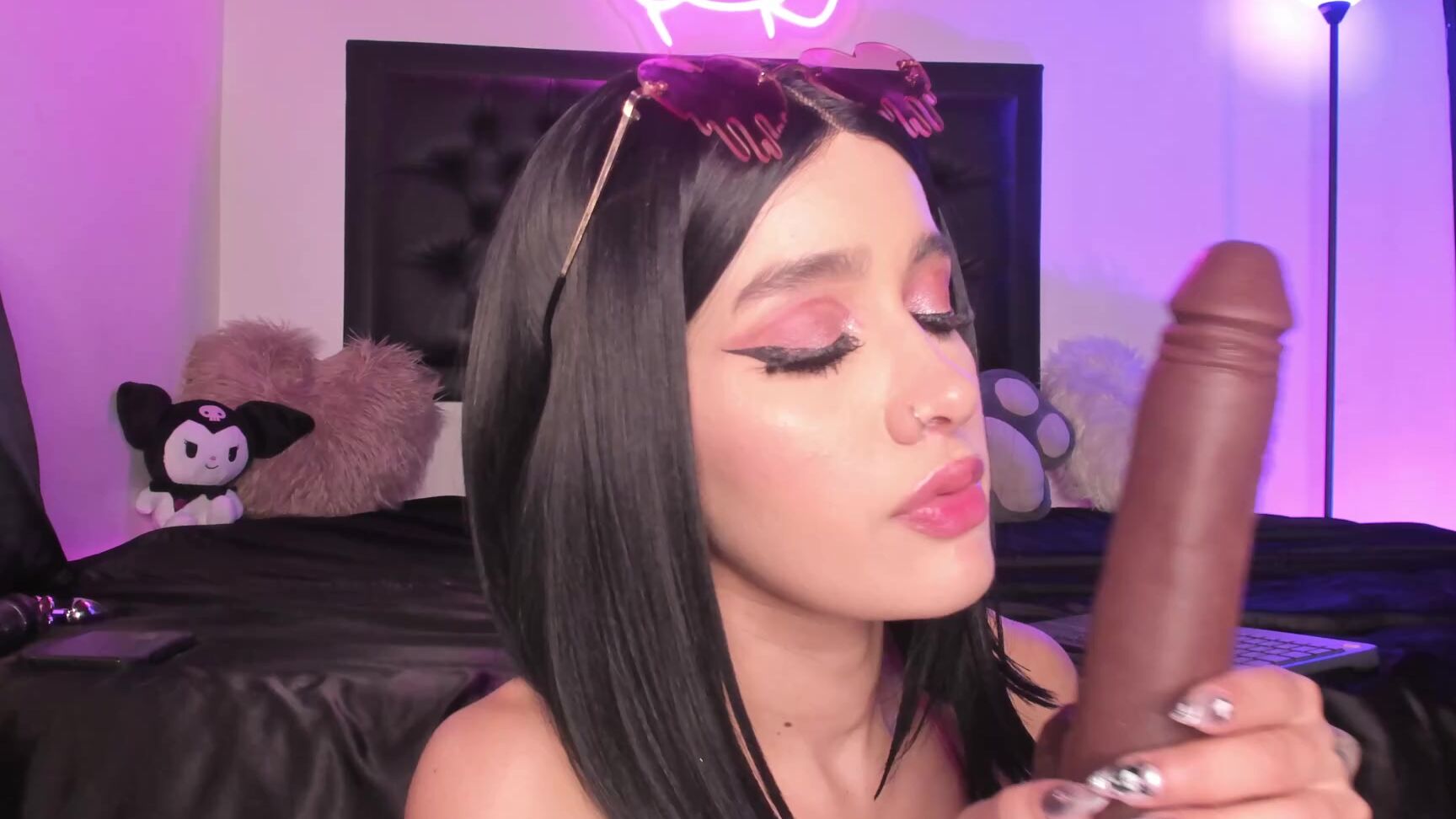 "Melted_Chocolate" 18and19yrsold, hitachi, latina, masturbation, orgasms, skinnywomen Lustful Latinas Wet and Wanton Solo Exploration manyvids