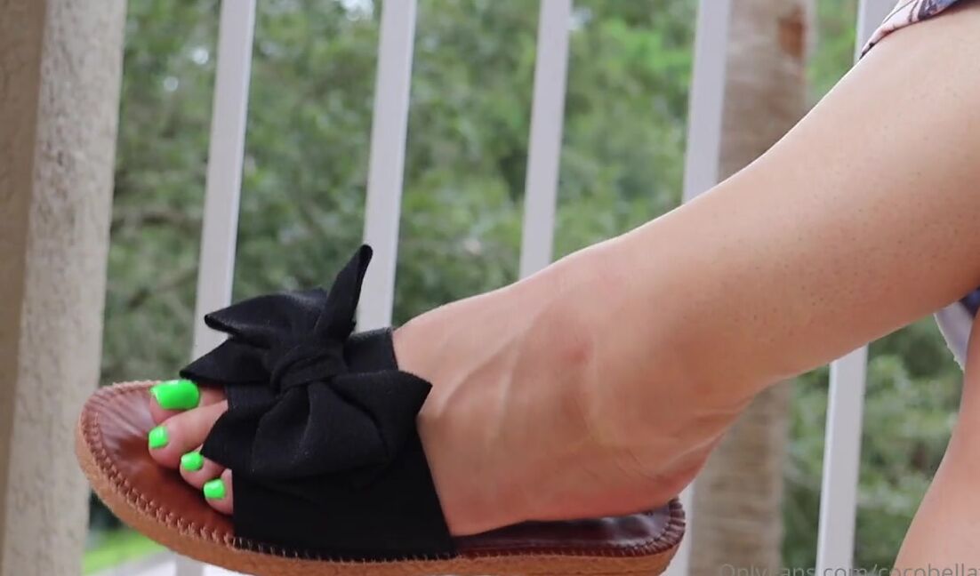 Coco Bella Nicknamed Cocobellafeetz Onlyfans 06 10 2024 Can You Focus When I Dangle My Sandals