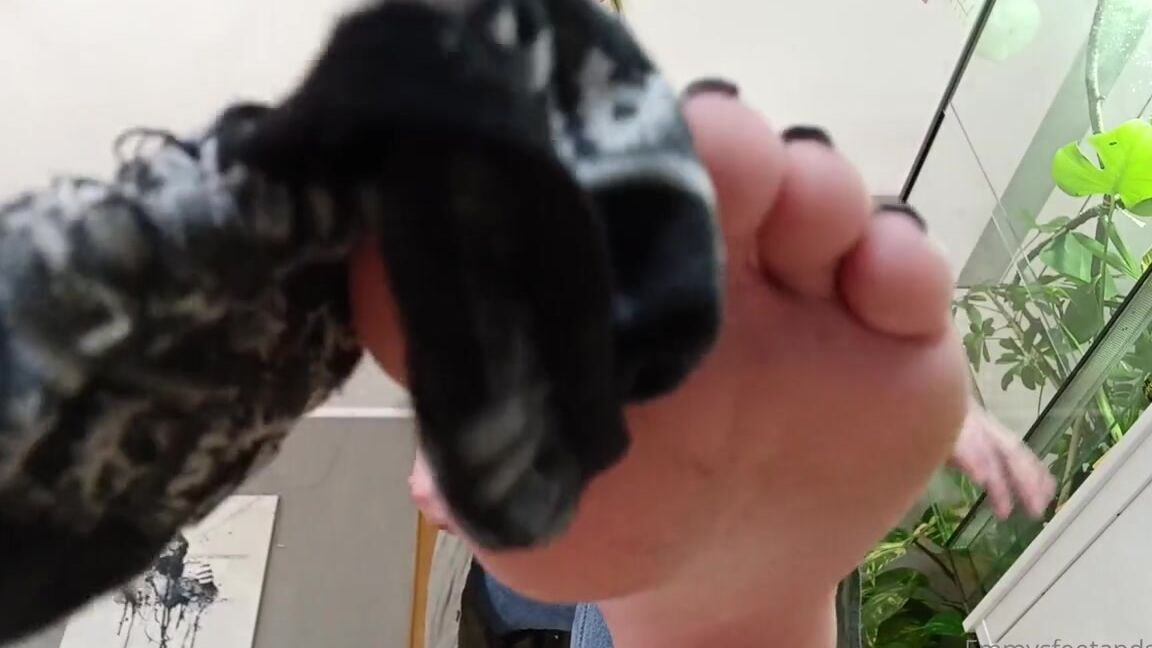 Emmysfeetandsocks Aka Emmyfeetandsocks Onlyfans Some Of My Old Videos Theyll Get Subtitles Very Soon And Ill Upload New Ones Very Soon Too 1P
