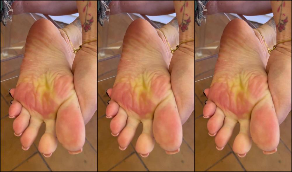 Grazigoddess 3187572957 02 03 2024 Tea Time