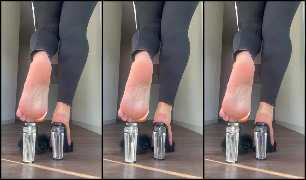 Goddessmonica00W Onlyfans Standing Shoe Playp