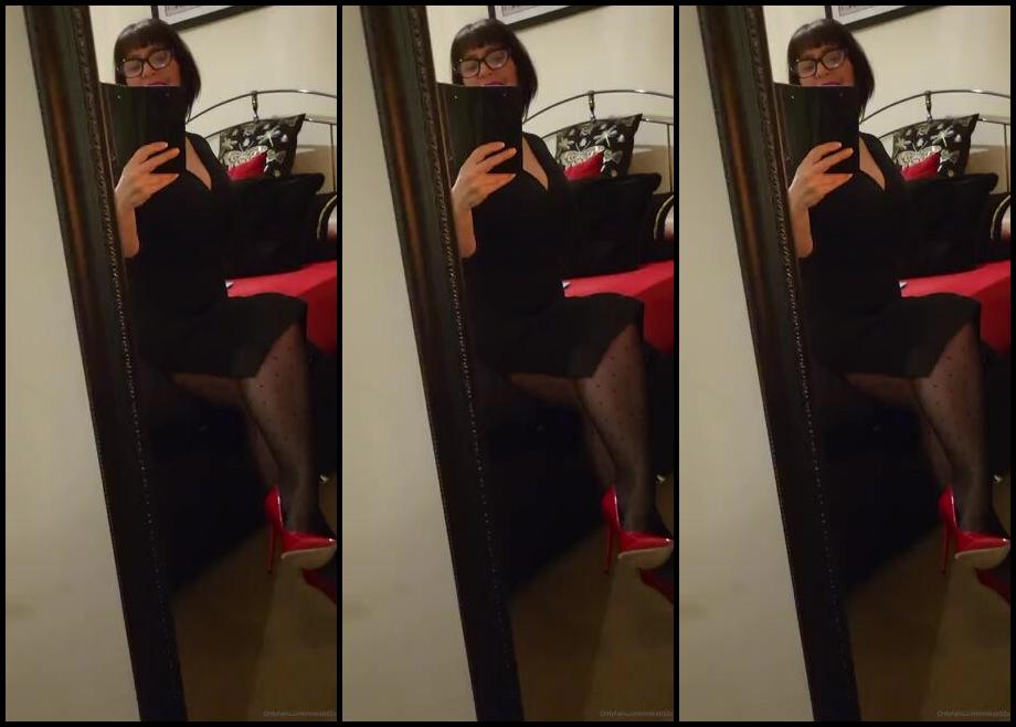 Miss B Nicknamed Missb52S Onlyfans 11 26 2022 Party Ready