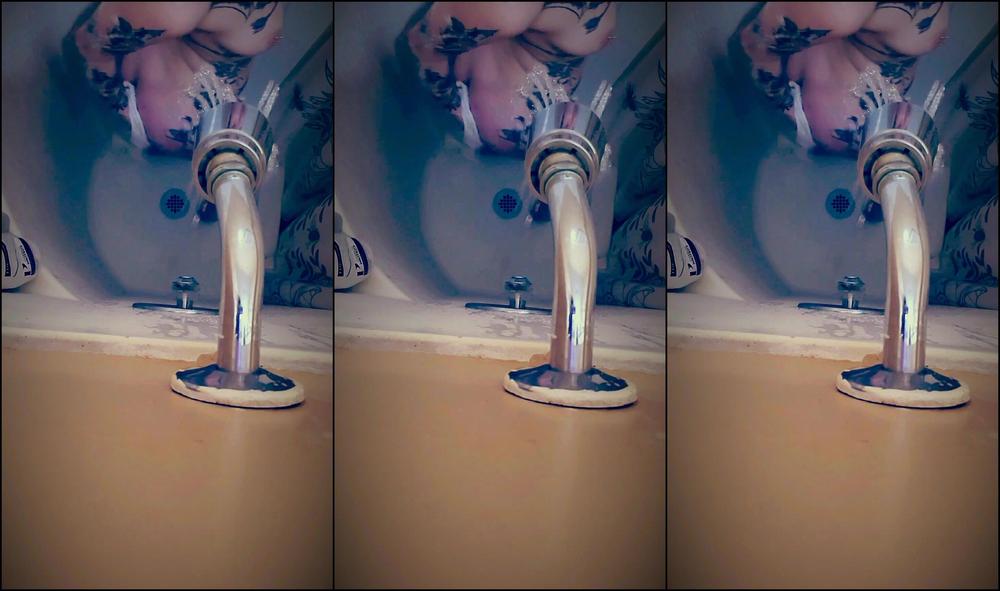 Littlespittle Pov Your Roommate S Partner Doesnt Know You Set Up A Camera In The Shower To Spy On Them