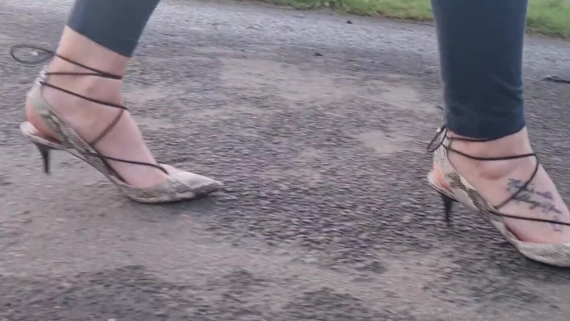 Kats Worn Heels Nicknamed Katswornheels Onlyfans Out For A Country Walk In A Pair Of My Very Worn Work Heels Not Sure