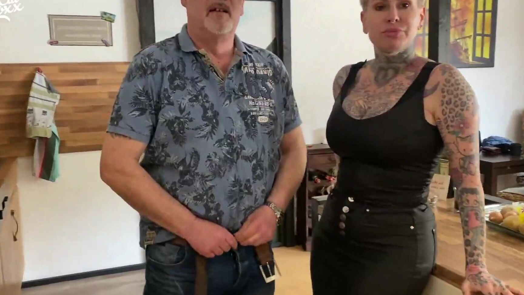 Cat Coxx 21.04.25  Stiefmutti nimmt sich was Sie braucht MyDirtyHobby