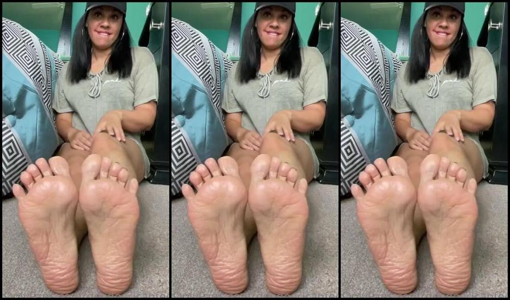 Deedeericanfeet Onlyfans As Requested I M Going To Hypnoo Tize U Wit My Soles U Scared