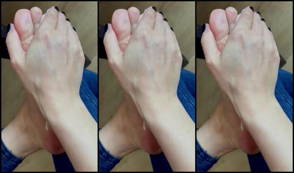 Cute Lily F33T Nicknamed Cute Lily F33T 03 09 2023 Onlyfans Video Tickling Videos Some Of You Asked For Them I Told You That I Rather