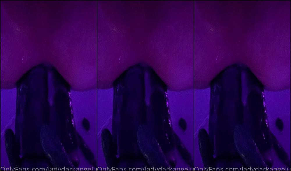 Lady Dark Angel Huge Double Cock Dildo Being Used