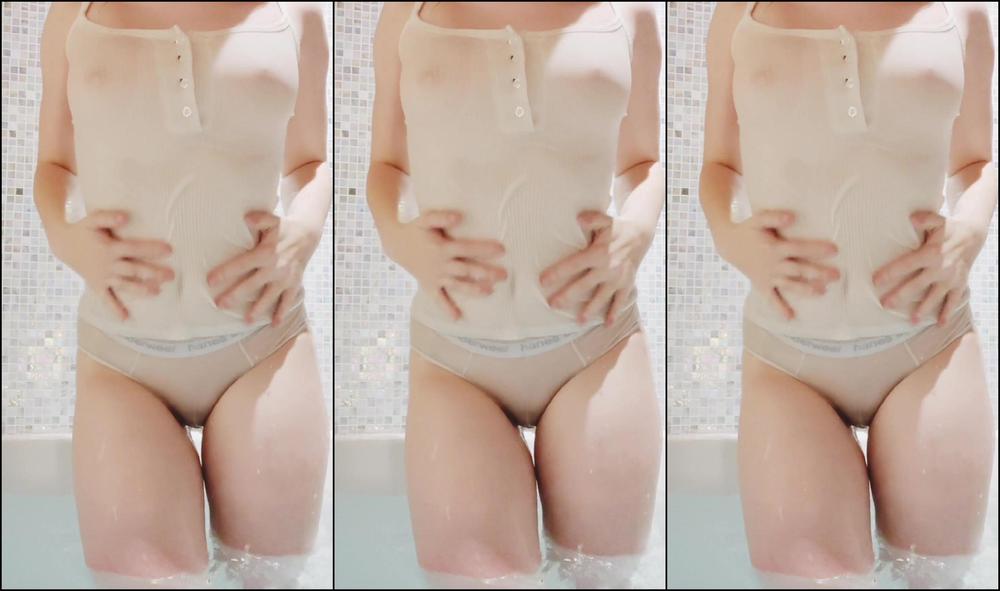 Mira Xo Bathtub Wet Underwear