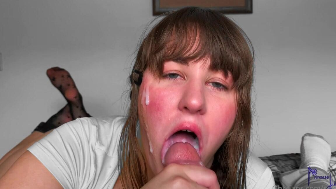 nsfwleia-30-08-2020-800637264-i-just-wanted-to-give-you-all-a-compilation-of-how-busy-i-have-been-this-week-there-was-a