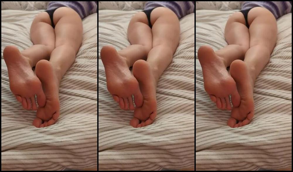 Princess Penelope Nicknamed Secretsexyfeet Onlyfans Just Sit There And Watch While I Play On My Phone