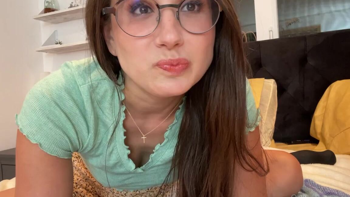 Lillyvig Onlyfans Cheeto Asmr With Thedommymommy