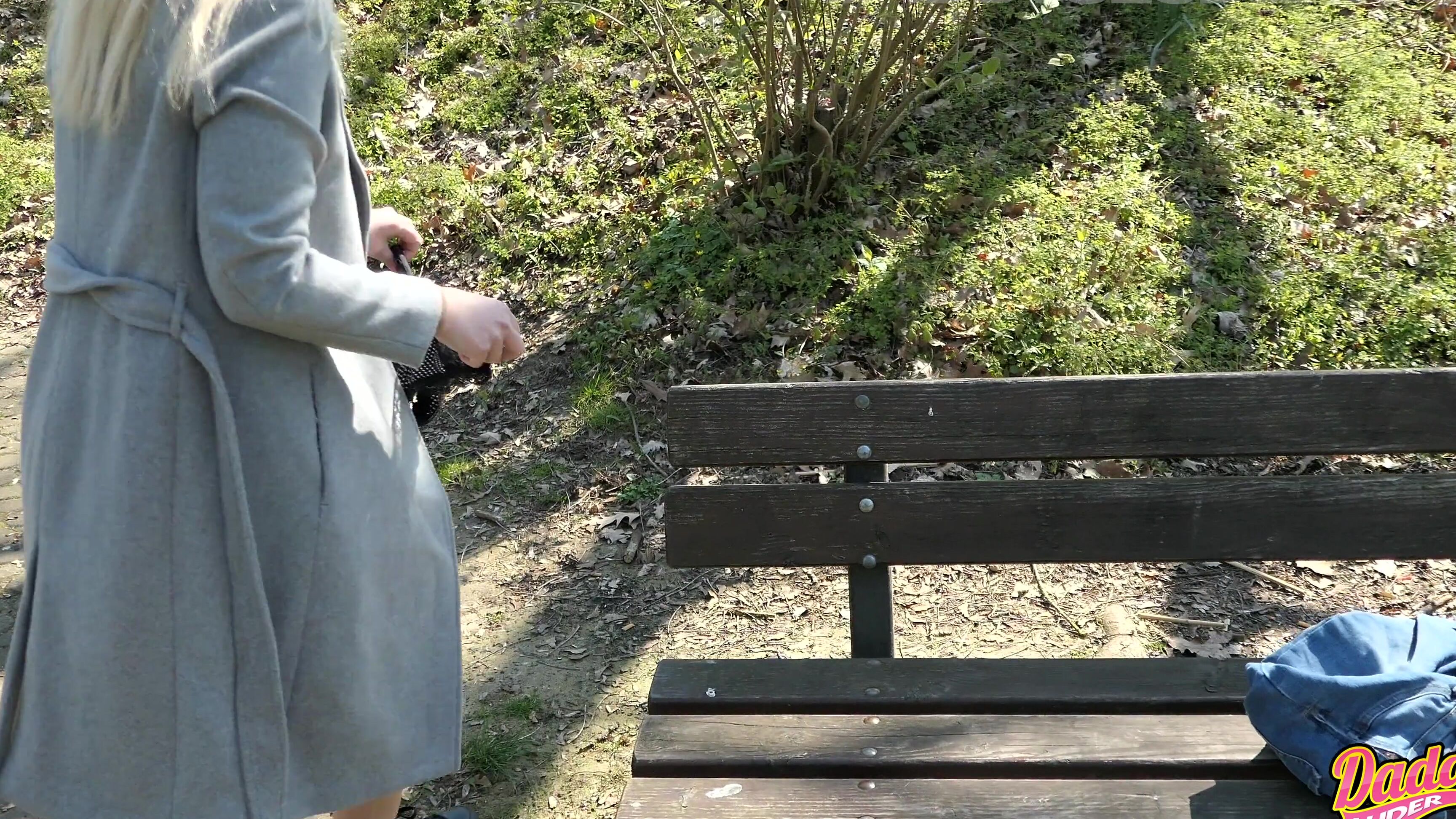 DaddysLuder 095.Stark naked in the city park xhamster