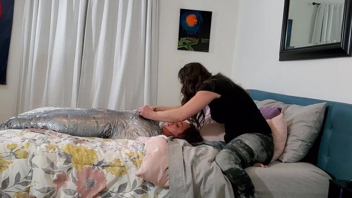 Indica Jane Nicknamed Indicafetish 04 10 2020 Onlyfans Video Awwe Found This Clip Of Me Cutting Thekarlysalinas Out Of Her Mummified Duct Tape Body Suite D