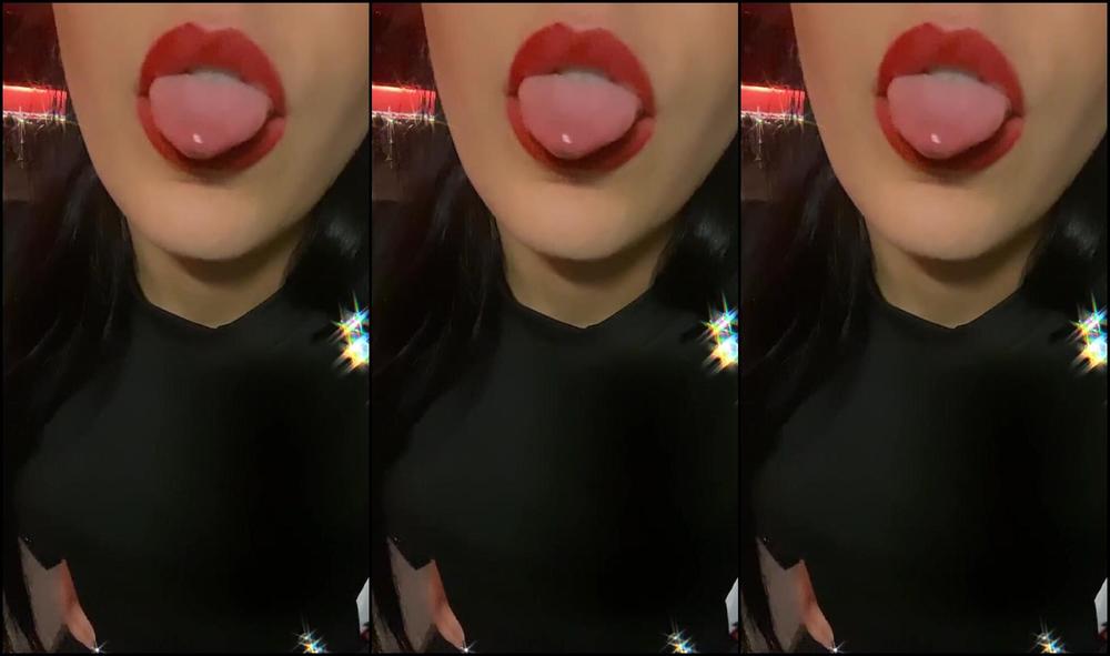 Mistress Gaia Spitfetish