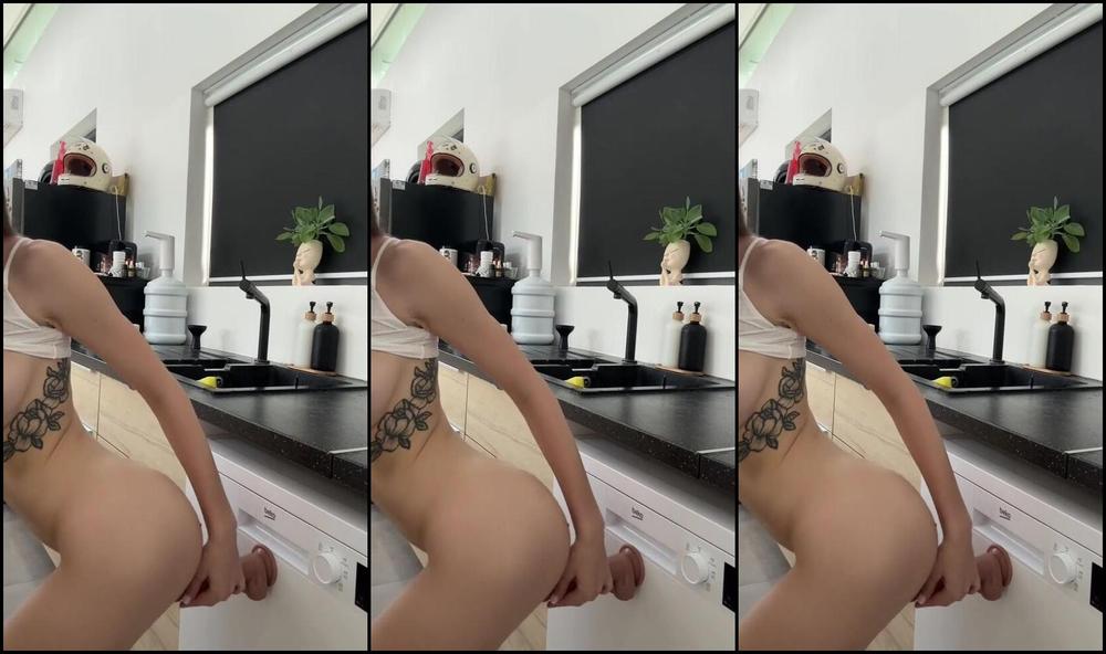 "SolaZola" Dildo, Solo, Toys, Posing, Amateur SolaZola Riding Dildo In Kitchen Siterip