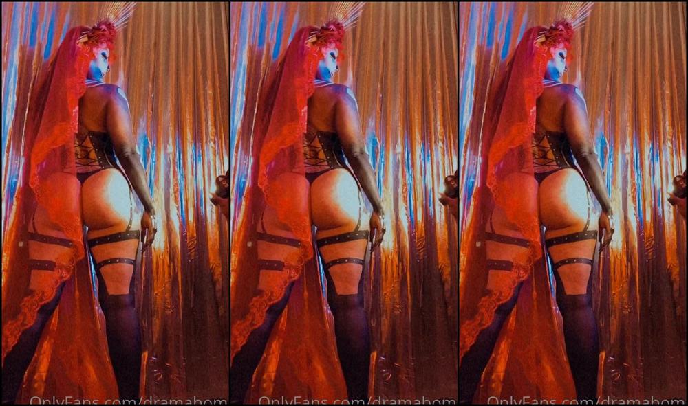 moneybirdette-22-04-2021-2089759994-want-to-see-more-from-my-day-of-the-dead-paint