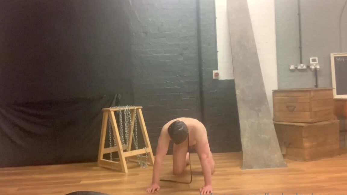 Ladydarkangeluk Onlyfans Clip Scratching And Kicking My Slave As He S Just Useless