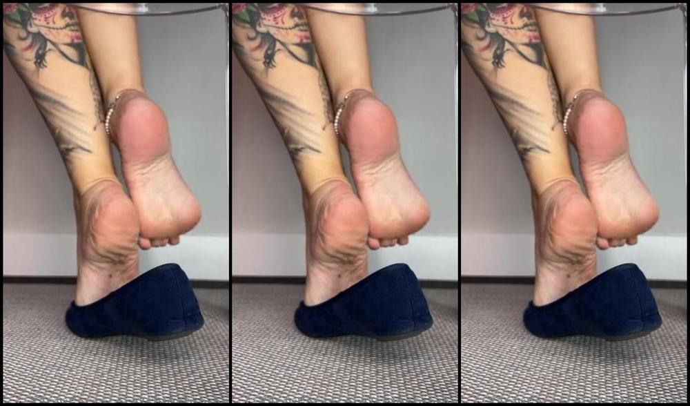 Solesmad Fetish Queen Aka Solesmadvip Onlyfans This Sight Sound Make You Go Crazy I Can Control You Only With My Feet