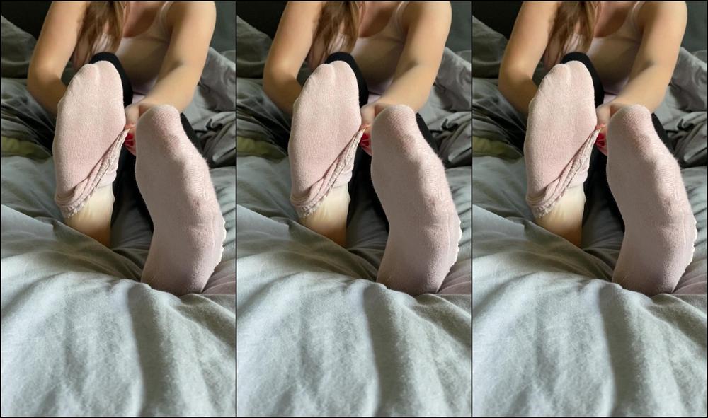 Averyysfeet The Hottest Sock Tease And Removal You Have Ever Seen