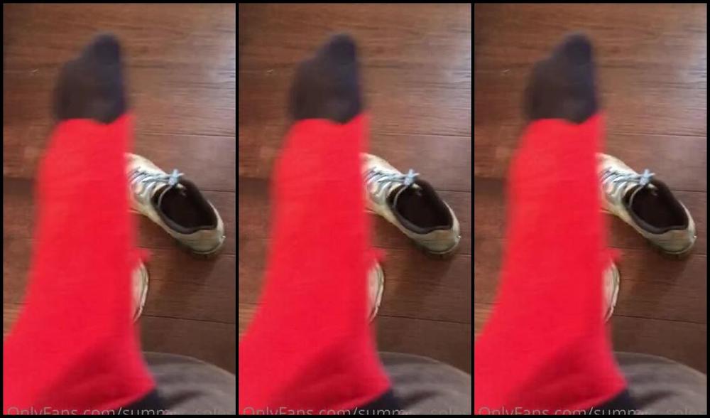 Summer Solesis Nicknamed Summer Solesis Onlyfans Went To The Gym In My Old Sweaty Sneakers 3