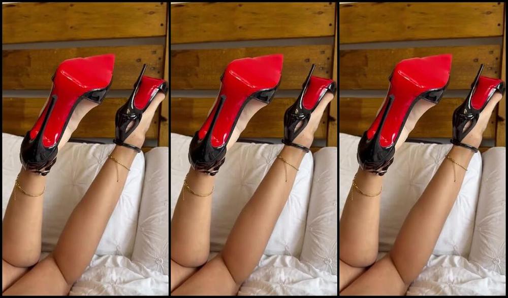 Heels Of Mine Nicknamed Heelsofmine 03 06 2024 Onlyfans Video Would You Like To Join Me In Bed Help Me Massage My Feet