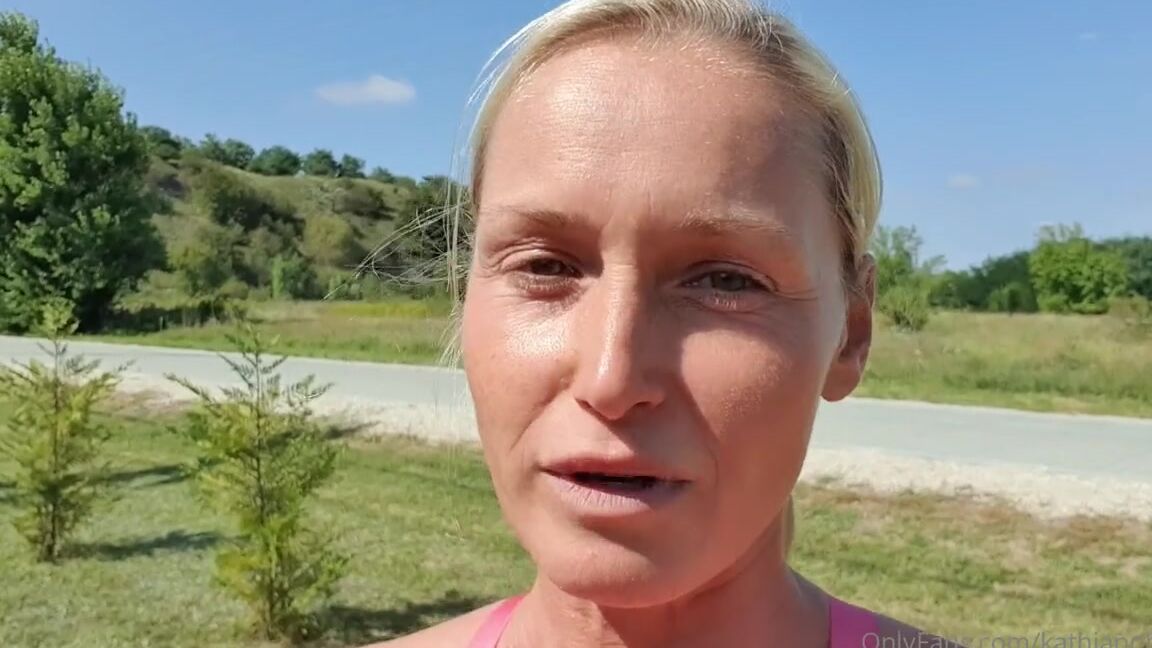 Kathianobilixx Findom 09 07 2020 Onlyfans Video Beautiful Monday My Loves