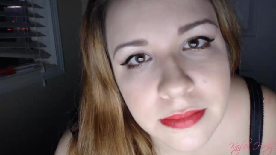 Kaylee Holly Eyes Joi