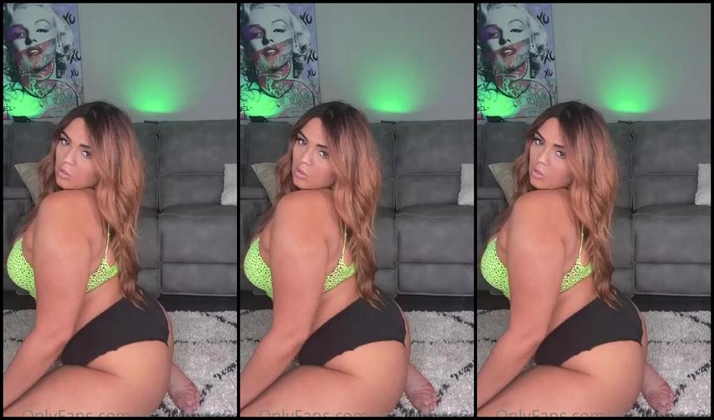 Scarlett Venom Nicknamed Scarlettven0M Onlyfans Announcement I Ve Started Streaming On Cam Again And I Ve Had So Much Fun Who S Interested