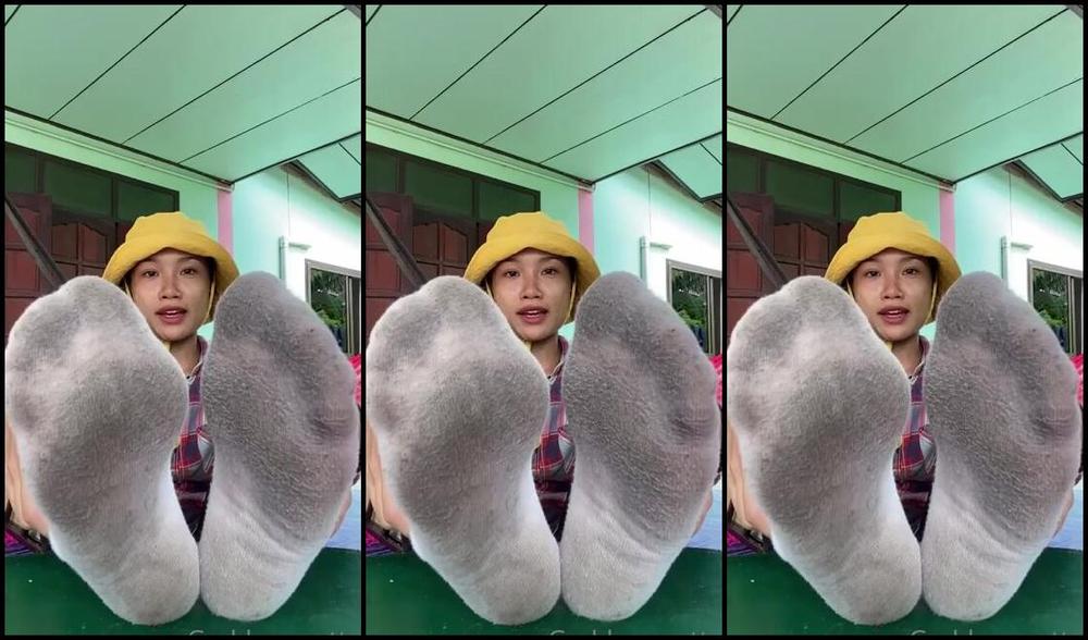 Goddessnutty2 Onlyfans Its Been A Long Time Since I Wore These Socks And Of Course It Stinks And This Set Is For Al 4