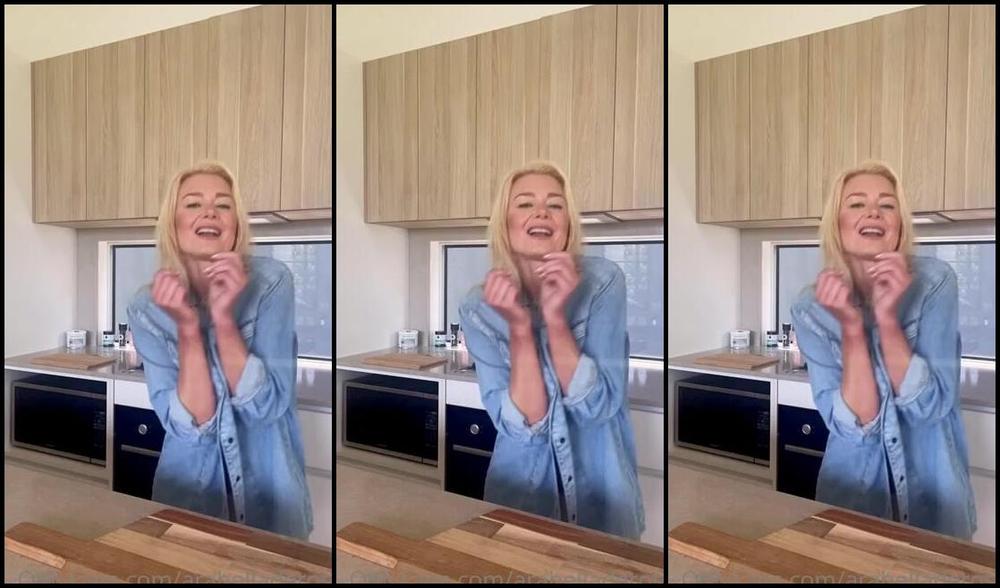 Arabella De Rose Nicknamed Arabelladerose 01 25 2023 Onlyfans Video Brightening Up Your Feed With My Dance Moves