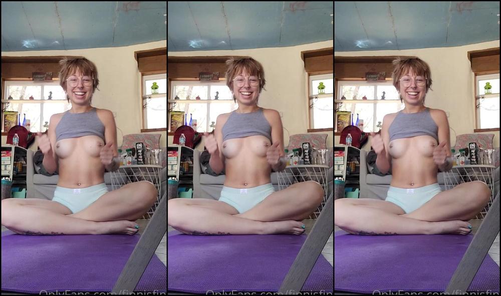 finnisfine-29-04-2021-2096661535-here-s-a-little-workout-video-plus-some-dancing-in-my-panties-enjoy-the-fuck-out