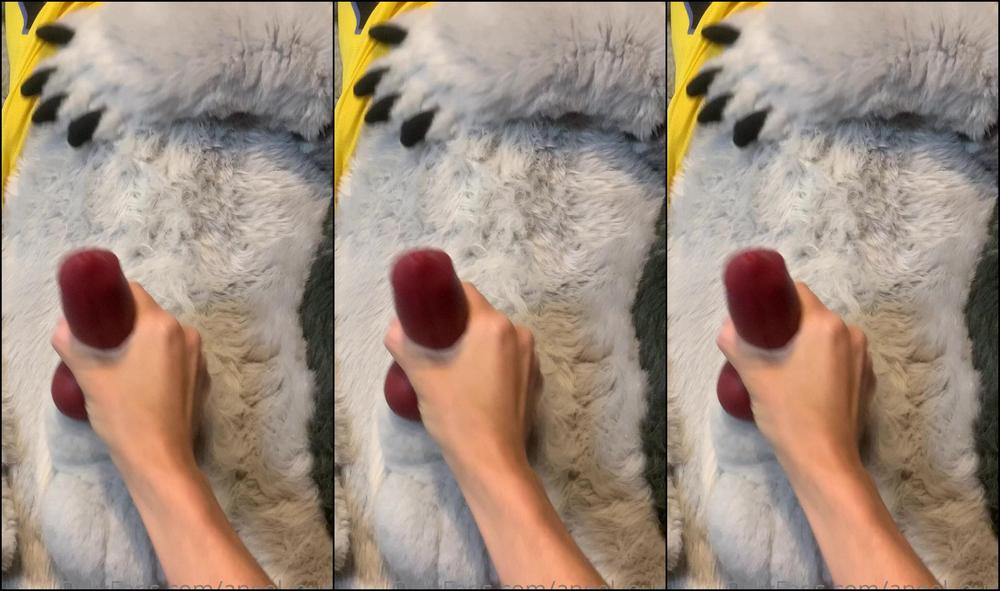 Angel Pups 586626761 Sneaky Quick Handjob In The Locker Room Hope Nobody Catches 01 Ecb91937 30Fb 4462 9125 Eac01570Dcf7