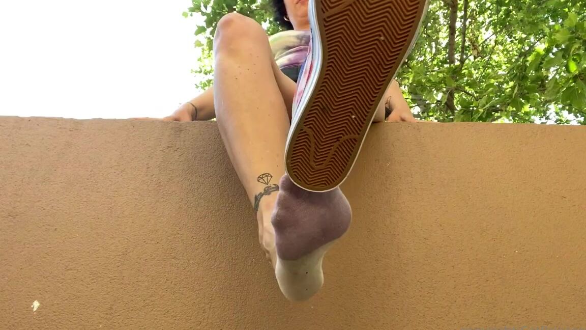 Catprincessfeet Onlyfans Fell For Meeh Which Is Ur Favorite Barefoot Or Socks Recorded So Much Gold Today 2