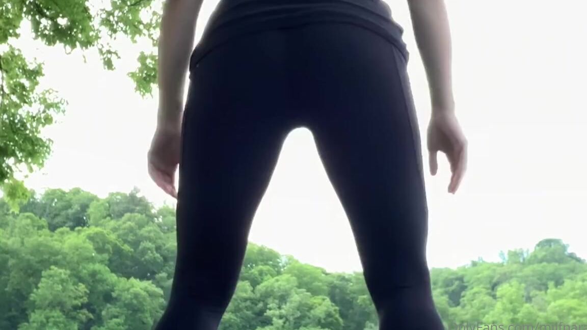 Sunny Zass Nicknamed Milfparadise Onlyfans 05 04 2020 Squats Amp Titty Flashing By The River