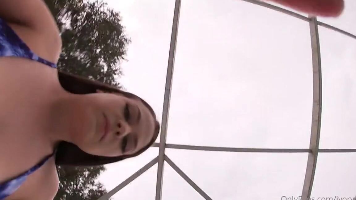 Ivorysoles Onlyfans 10 02 2020 How Does This Make You Feelp