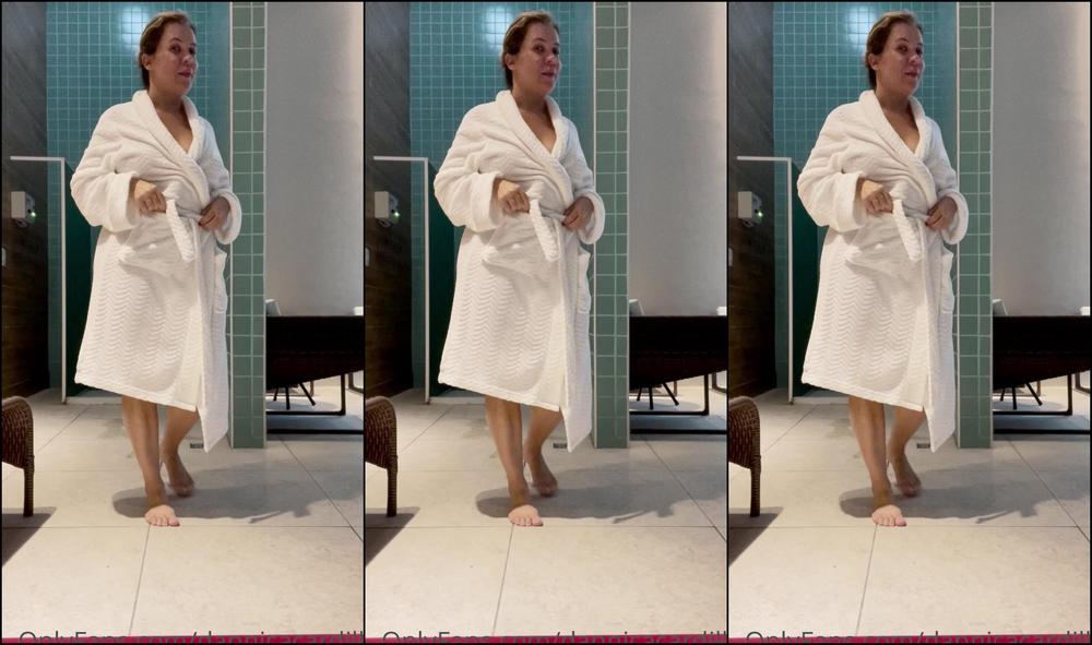 Dannicacardillo 2238560972 10 05 2021 O Que Voc S Fariam Comigo Se Tivessem Junto Nessa Sauna